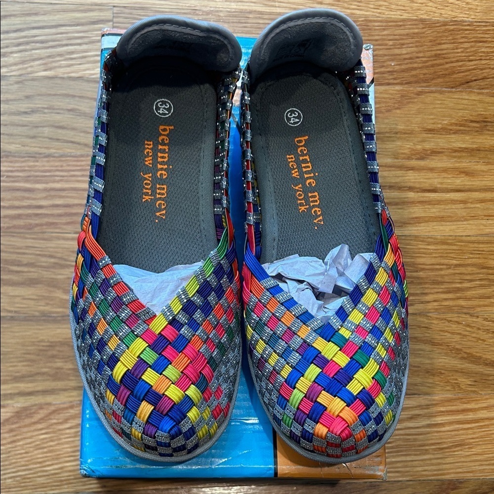 Bernie Mev Colorful Runway Sparkle Woven Slip-On Ballet Flats girls new sz 2.5-3